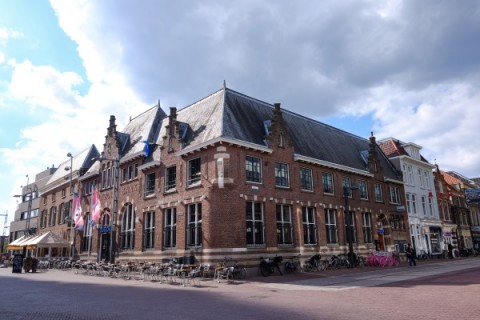 medium-dudok-foto-1